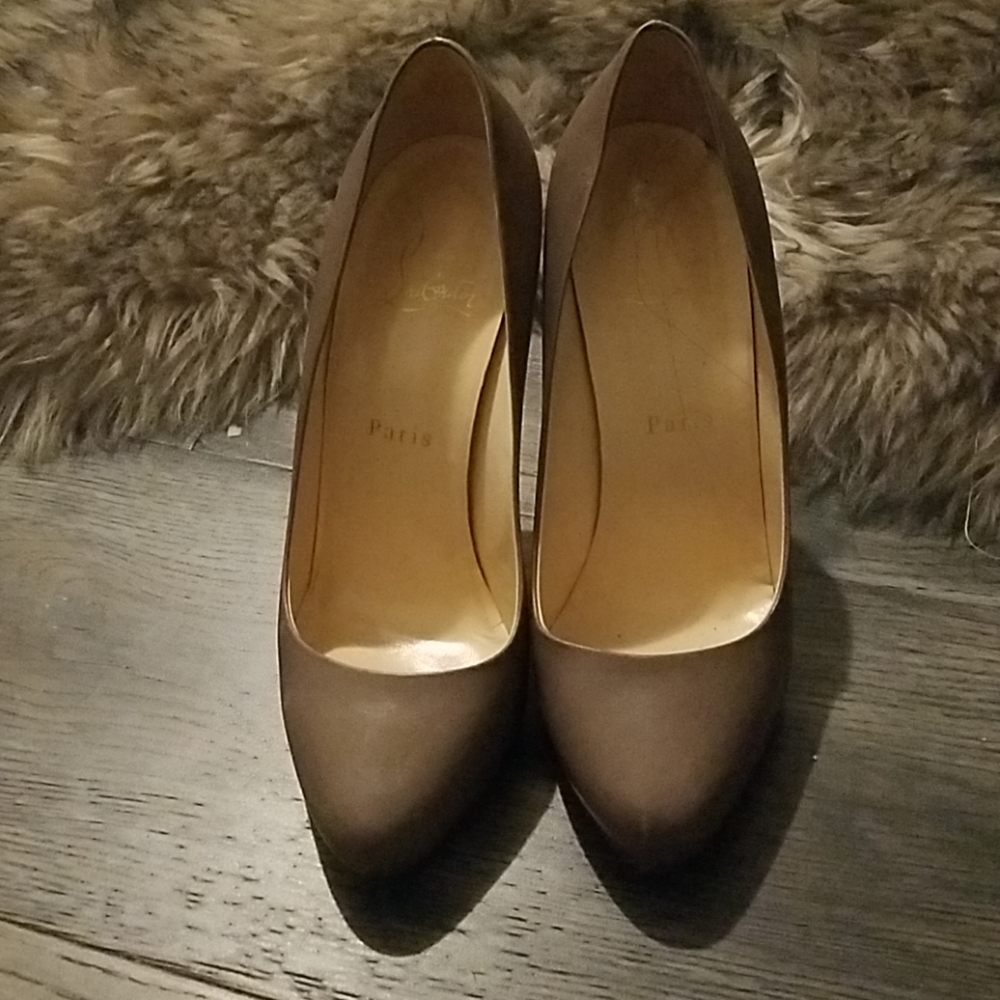 Christian Louboutin Feticha Pump